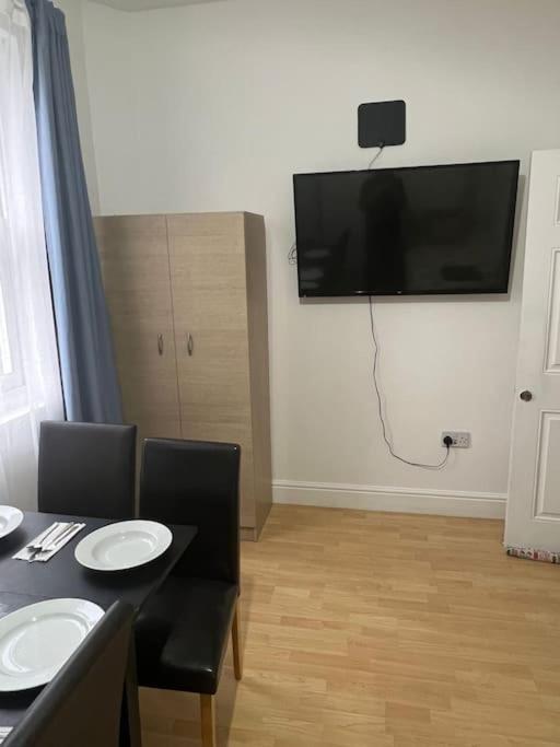 001- Lovely 3-Bedroom Very Close To Oxford Street Londres Exterior foto